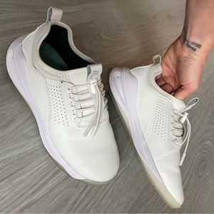 Cloves Nursing shoes size 8